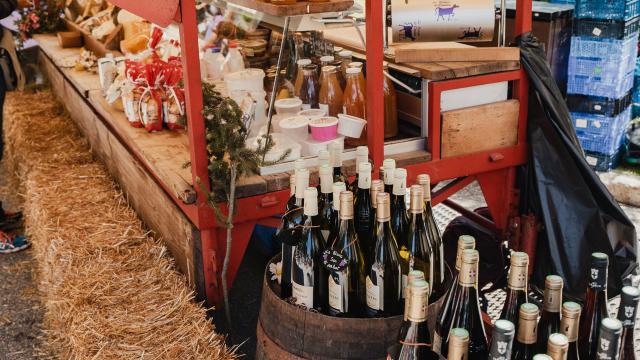 Stand d'un exposant à la Foire Savoyarde Avaline de Val d'Isère